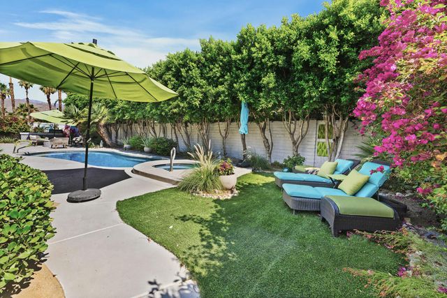 4 Mesquite Ridge Lane, Rancho Mirage, CA 92270