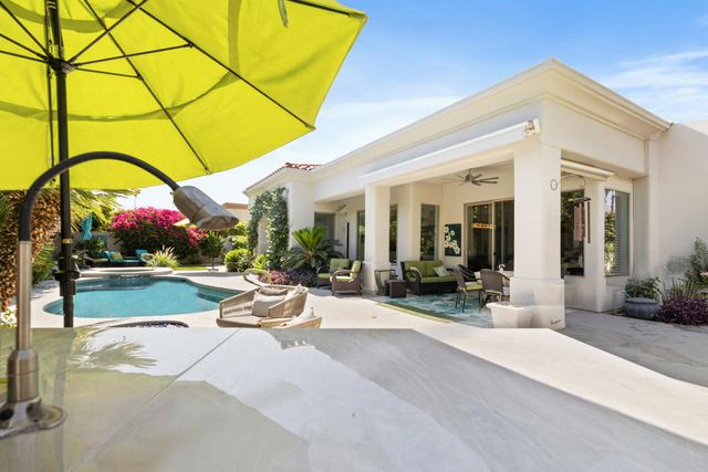 4 Mesquite Ridge Lane, Rancho Mirage, CA 92270