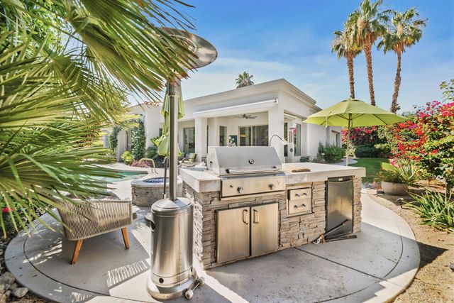 4 Mesquite Ridge Lane, Rancho Mirage, CA 92270