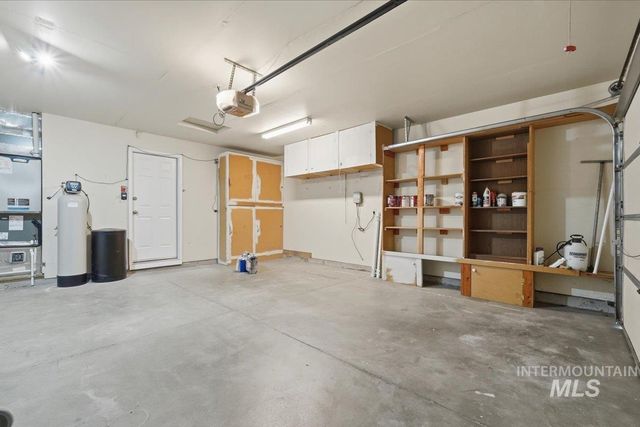 6171 N Willowdale, Garden City, ID 83714