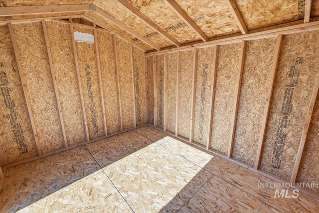 6171 N Willowdale, Garden City, ID 83714