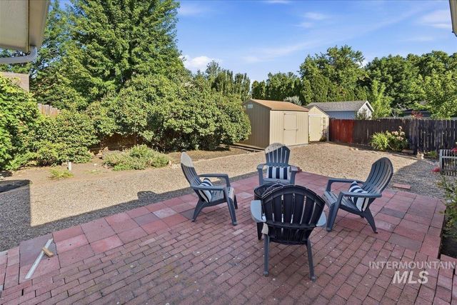 6171 N Willowdale, Garden City, ID 83714
