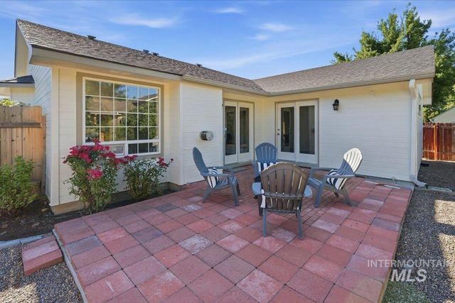 6171 N Willowdale, Garden City, ID 83714