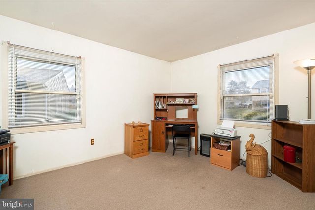 4 MARINER LN, Willingboro, NJ 08046