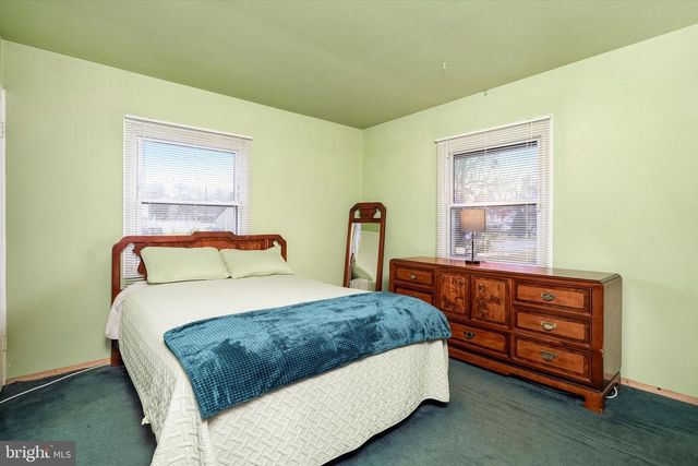 4 MARINER LN, Willingboro, NJ 08046