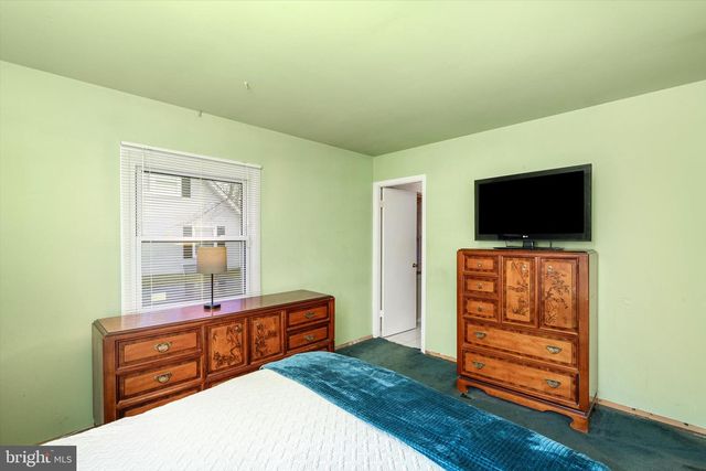 4 MARINER LN, Willingboro, NJ 08046