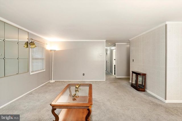 4 MARINER LN, Willingboro, NJ 08046