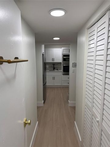 6051 NW 61st Avenue 205, Tamarac, FL 33319