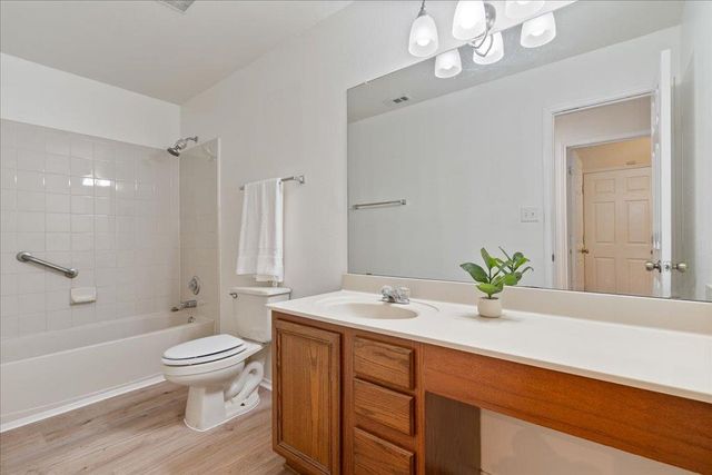 708 Yosemite TRL, Taylor, TX 76574