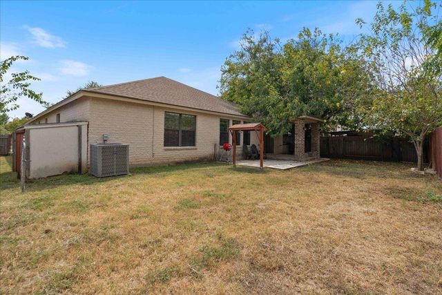 708 Yosemite TRL, Taylor, TX 76574