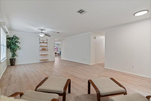 708 Yosemite TRL, Taylor, TX 76574