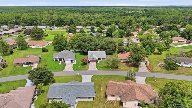 3789 N Blazingstar Way, Beverly Hills, FL 34465