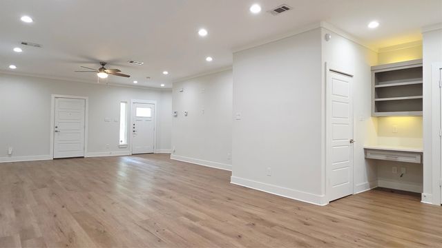 4022 Ivanhoe Lane, Dallas, TX 75212