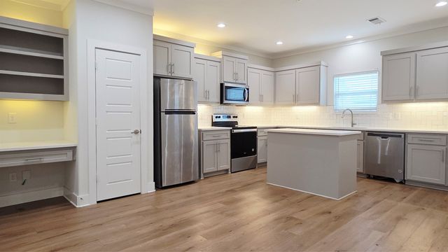 4022 Ivanhoe Lane, Dallas, TX 75212