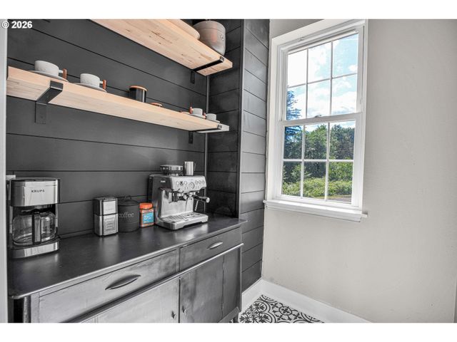 22 S FORK Rd, Washougal, WA 98671