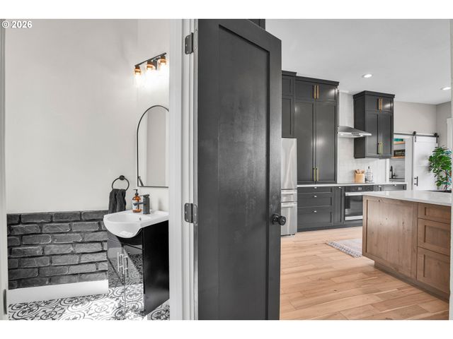 22 S FORK Rd, Washougal, WA 98671