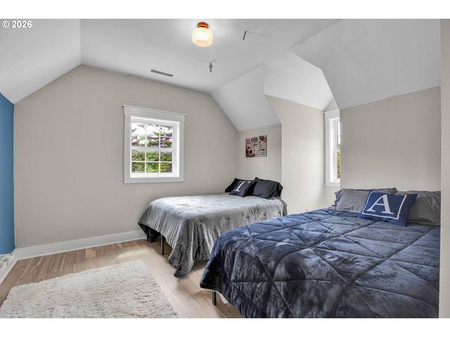 22 S FORK Rd, Washougal, WA 98671