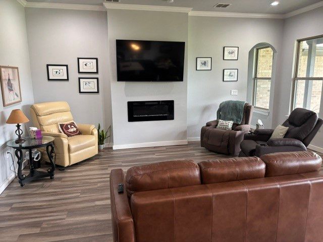 108 Kiowa Drive W, Lake Kiowa, TX 76240