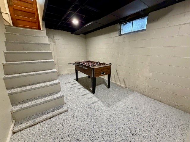 2741 E Washington Avenue, Des Moines, IA 50317