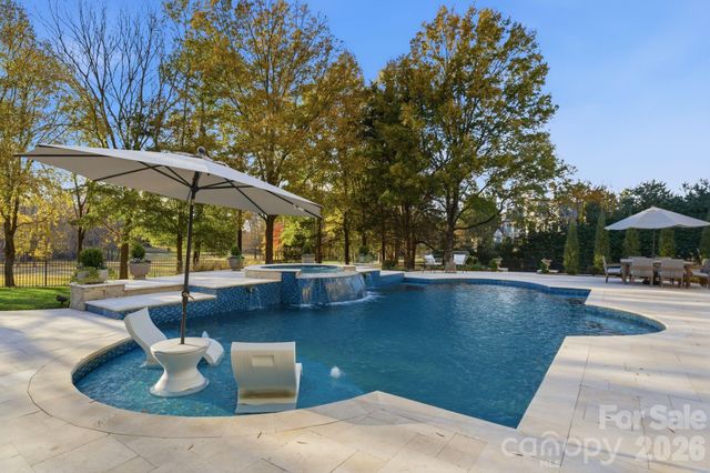 302 Oakmont Lane, Waxhaw, NC 28173
