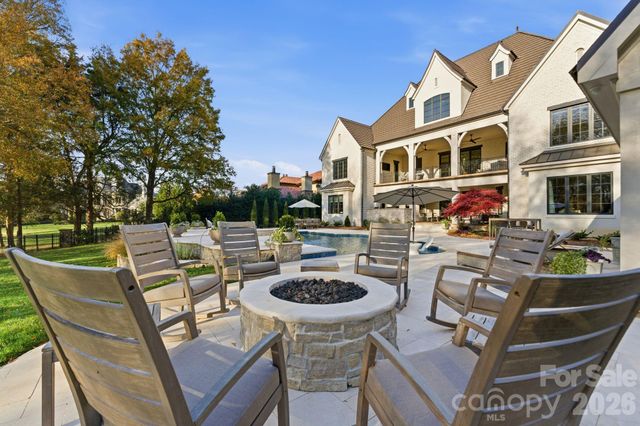 302 Oakmont Lane, Waxhaw, NC 28173
