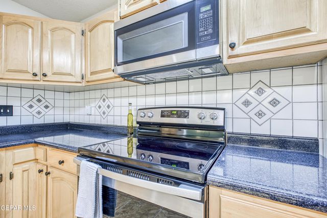 6400 Edgemere Boulevard 64, El Paso, TX 79925