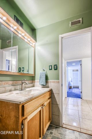 6400 Edgemere Boulevard 64, El Paso, TX 79925