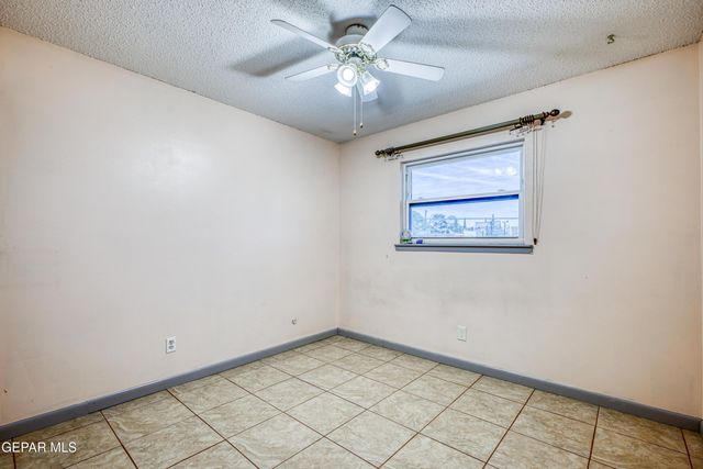 6400 Edgemere Boulevard 64, El Paso, TX 79925