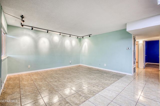 6400 Edgemere Boulevard 64, El Paso, TX 79925