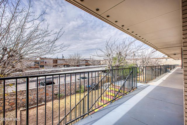 6400 Edgemere Boulevard 64, El Paso, TX 79925