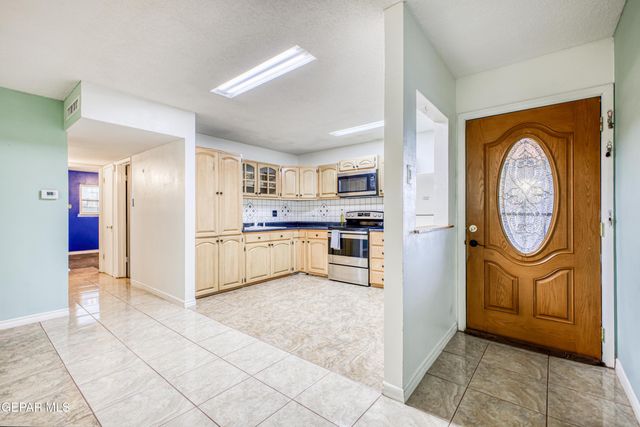 6400 Edgemere Boulevard 64, El Paso, TX 79925
