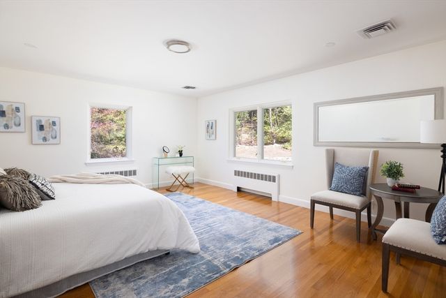 150 Grant Ave, Newton, MA 02459