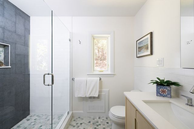 150 Grant Ave, Newton, MA 02459