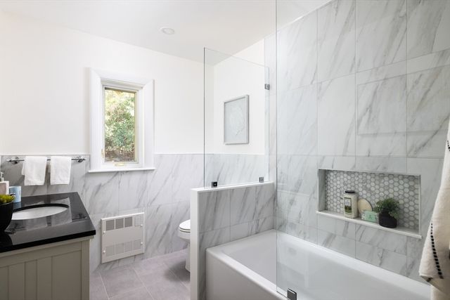 150 Grant Ave, Newton, MA 02459