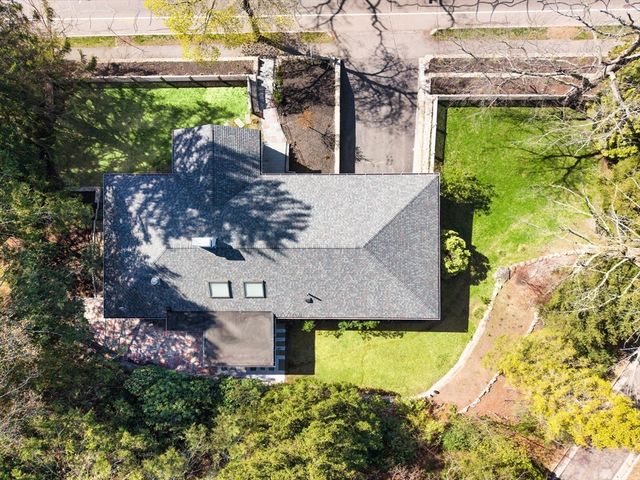 150 Grant Ave, Newton, MA 02459