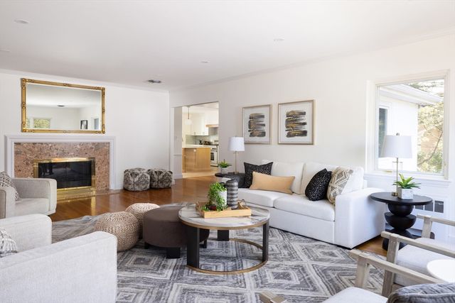 150 Grant Ave, Newton, MA 02459