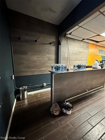 9161 Whittier Street, Detroit, MI 48224