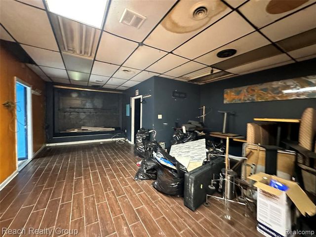 9161 Whittier Street, Detroit, MI 48224