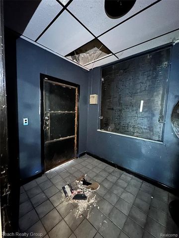 9161 Whittier Street, Detroit, MI 48224