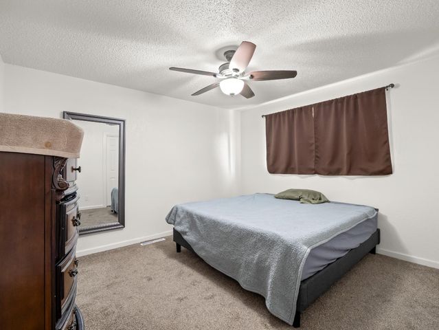 4714 E Santa Ana Avenue, Fresno, CA 93726