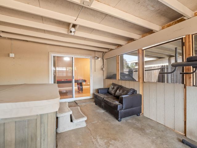 4714 E Santa Ana Avenue, Fresno, CA 93726