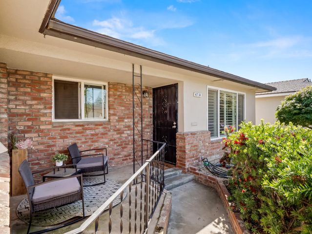 4714 E Santa Ana Avenue, Fresno, CA 93726