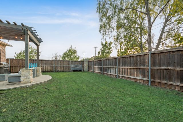 324 Daylily Drive, Wylie, TX 75098