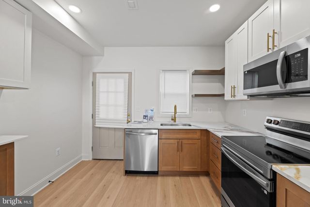 128 N MOUNT ST, Baltimore, MD 21223