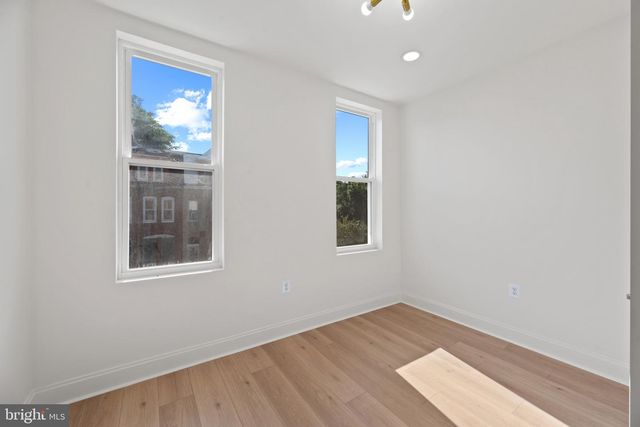 128 N MOUNT ST, Baltimore, MD 21223