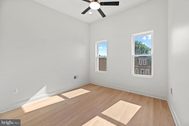 128 N MOUNT ST, Baltimore, MD 21223