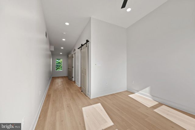 128 N MOUNT ST, Baltimore, MD 21223