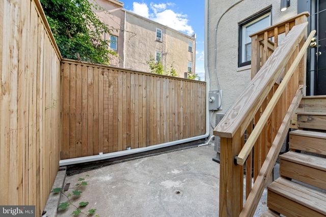 128 N MOUNT ST, Baltimore, MD 21223