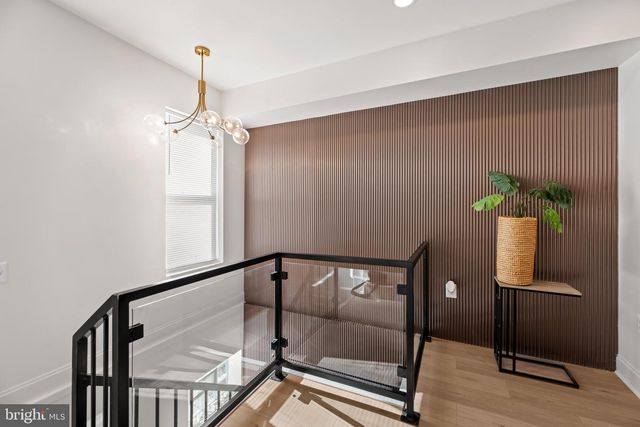 128 N MOUNT ST, Baltimore, MD 21223