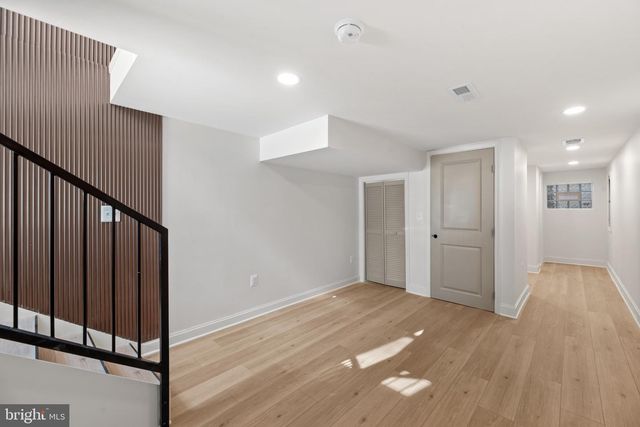 128 N MOUNT ST, Baltimore, MD 21223
